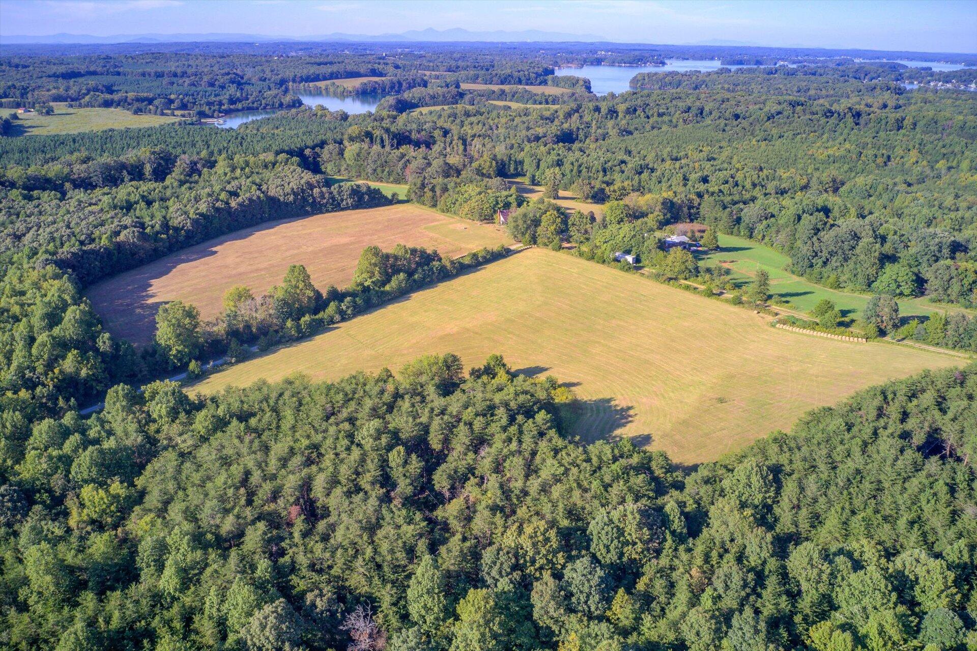 2101 Kay Fork Road Penhook, VA 24137 - Photo 9 of 39 3-092120220043