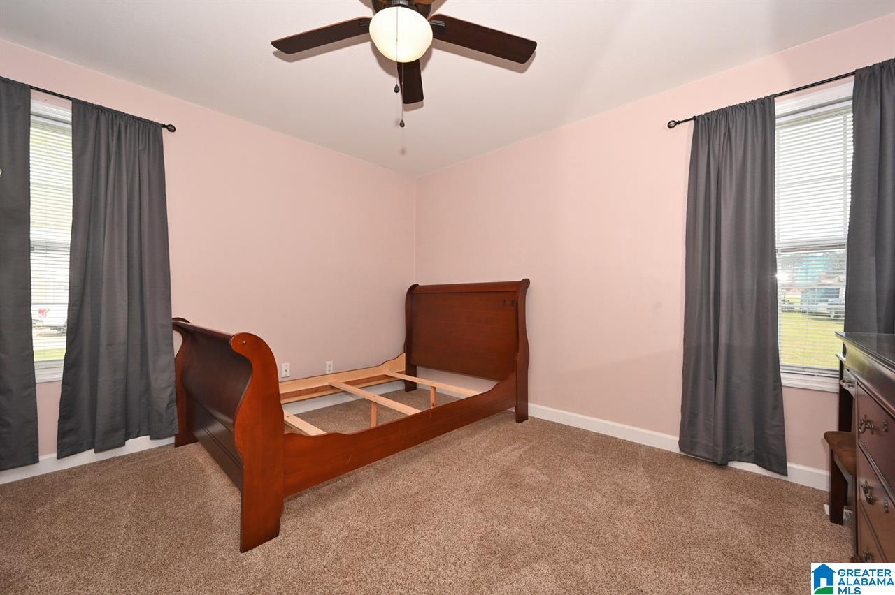 1005 Armstrong Loop Hayden, AL 35079 - Photo 12 of 21