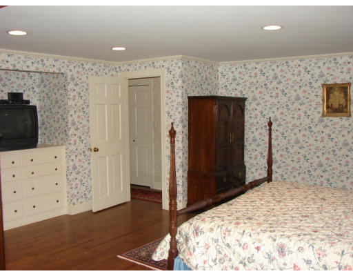 50 Aletha Road Needham, MA 02492 - Photo 5 of 12 a view of a livingroom with wooden floor