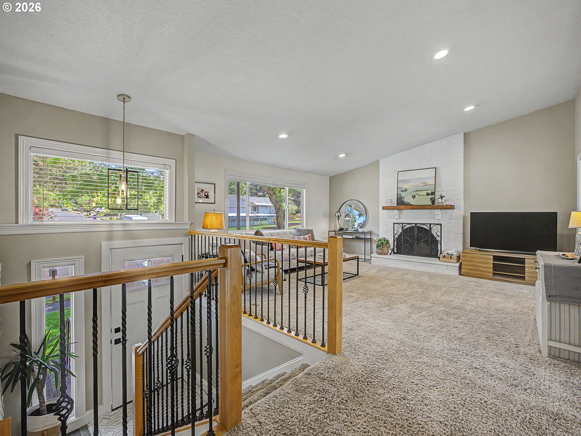 1479 Southwest Willowbrook Court Gresham, OR 97080 - Photo 6 of 48