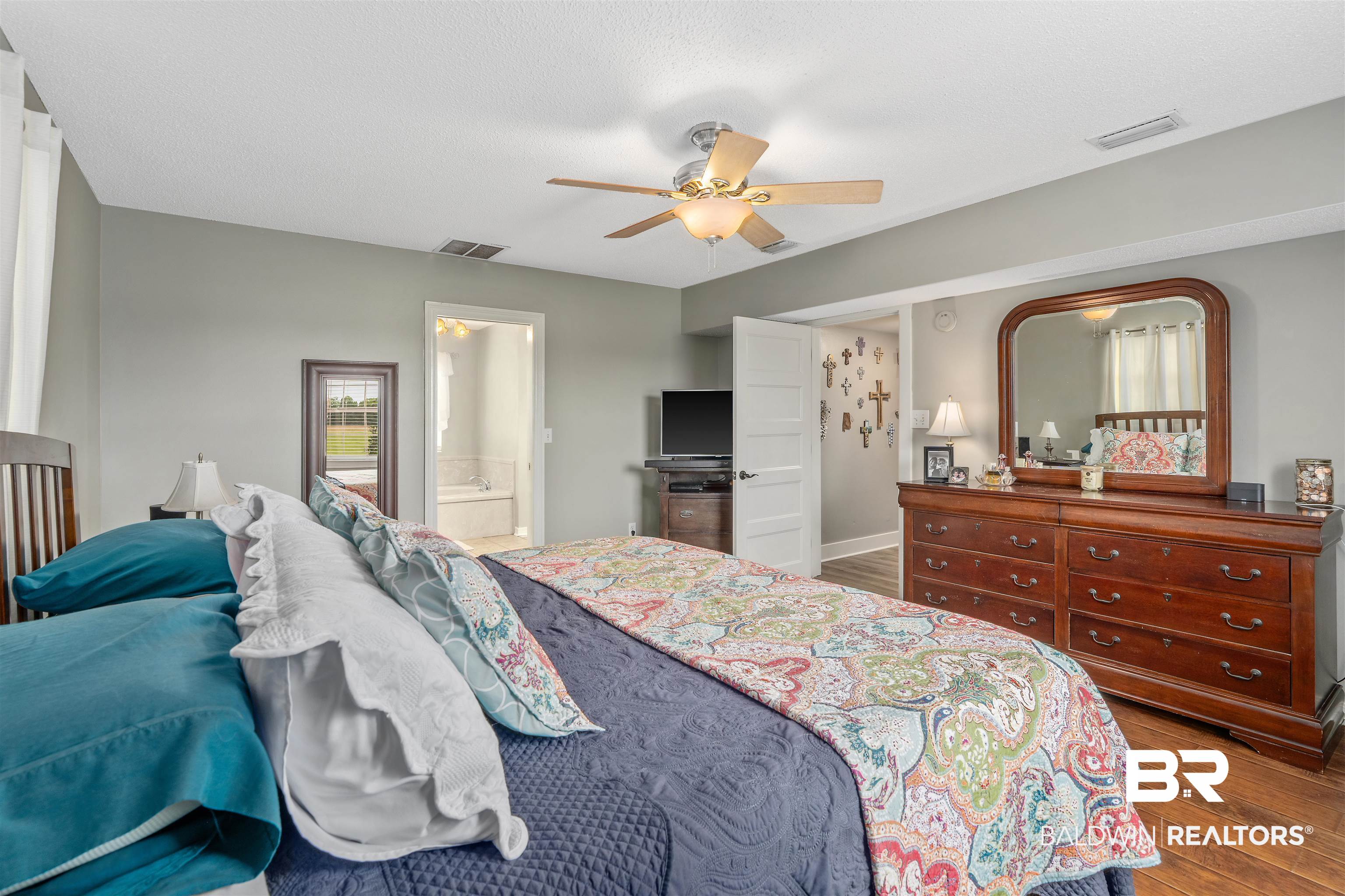 20011 Lawrence Road Fairhope, AL 36532 - Photo 20 of 41 Primary Bedroom