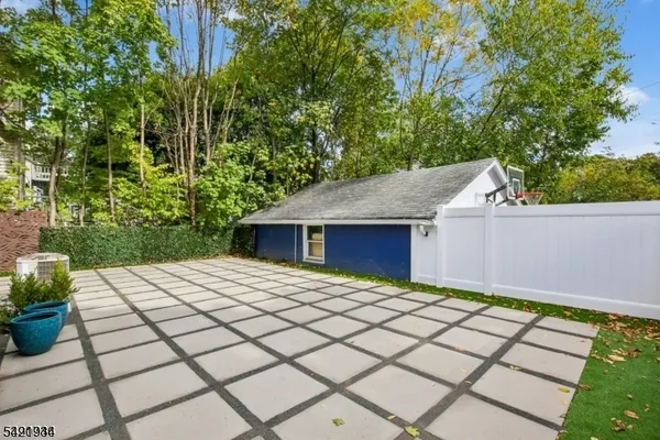 $6,000 | 195 Harrison Avenue, Montclair, NJ 07042