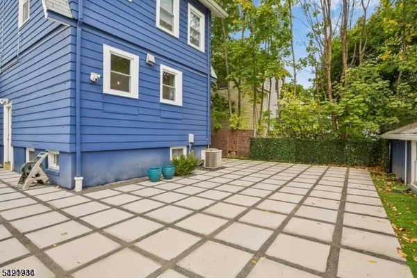 $6,000 | 195 Harrison Avenue, Montclair, NJ 07042