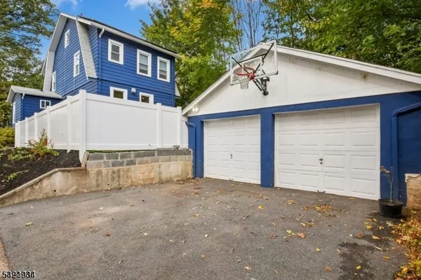 $6,000 | 195 Harrison Avenue, Montclair, NJ 07042