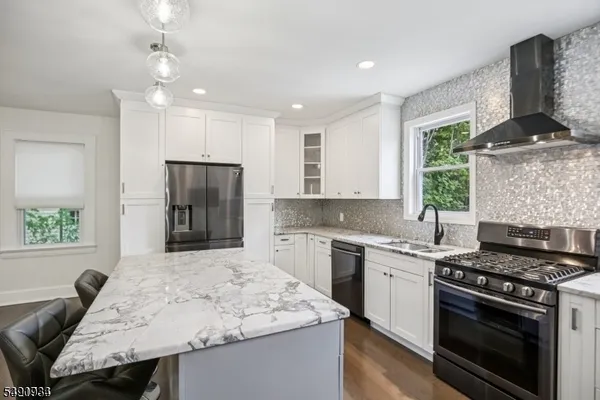 $6,000 | 195 Harrison Avenue, Montclair, NJ 07042