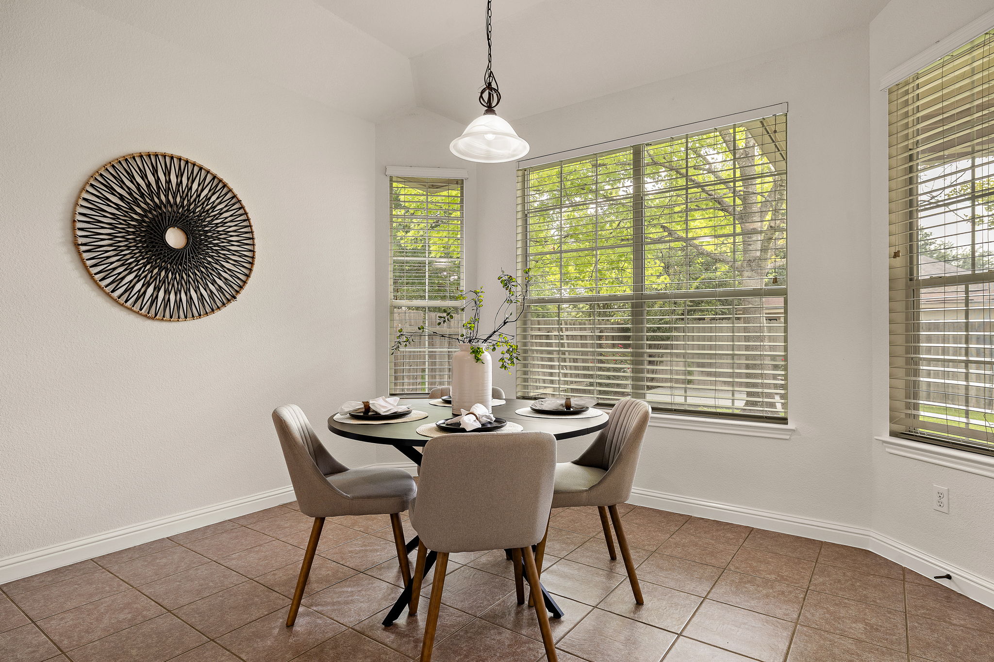 1115 Canyon Maple Road Pflugerville, TX 78660 - Photo 10 of 34 Enjoy your mornings in this bright breakfast nook