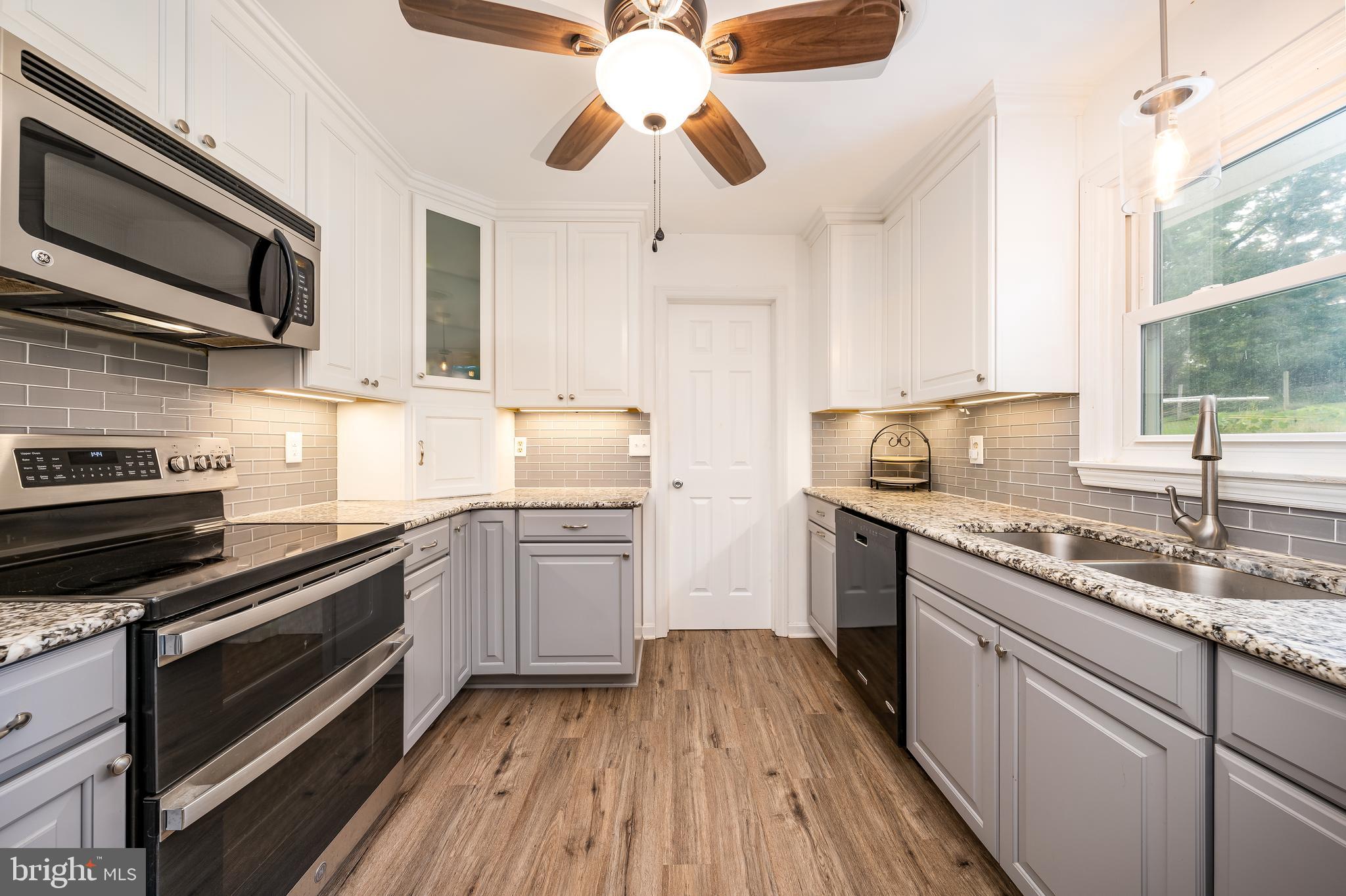 2509 Milt Summers Road Middletown, MD 21769 - Photo 3 of 35 Pinterest-like Kitchen Remodel with LVP!