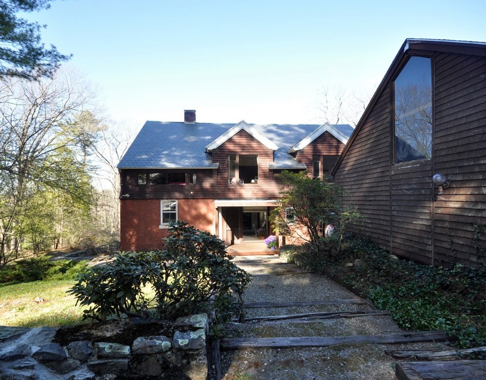 349 Nashawtuc Road Concord, MA 01742 - Photo 1 of 24 Gallery Image 1