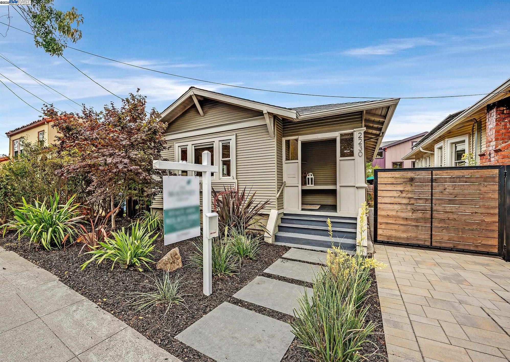 2230 Sacramento Street Berkeley, CA 94702 - Photo 1 of 31