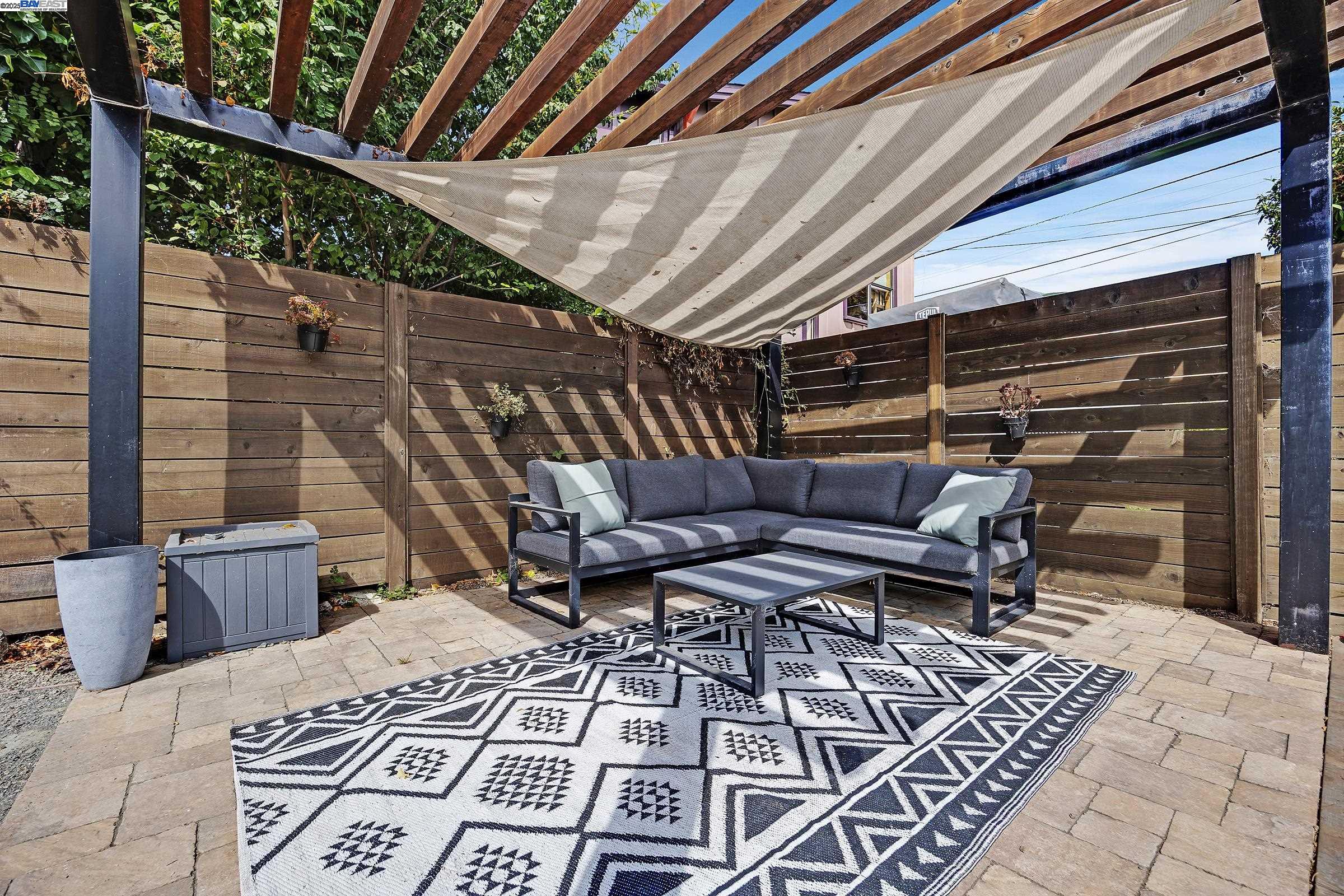 2230 Sacramento Street Berkeley, CA 94702 - Photo 23 of 31