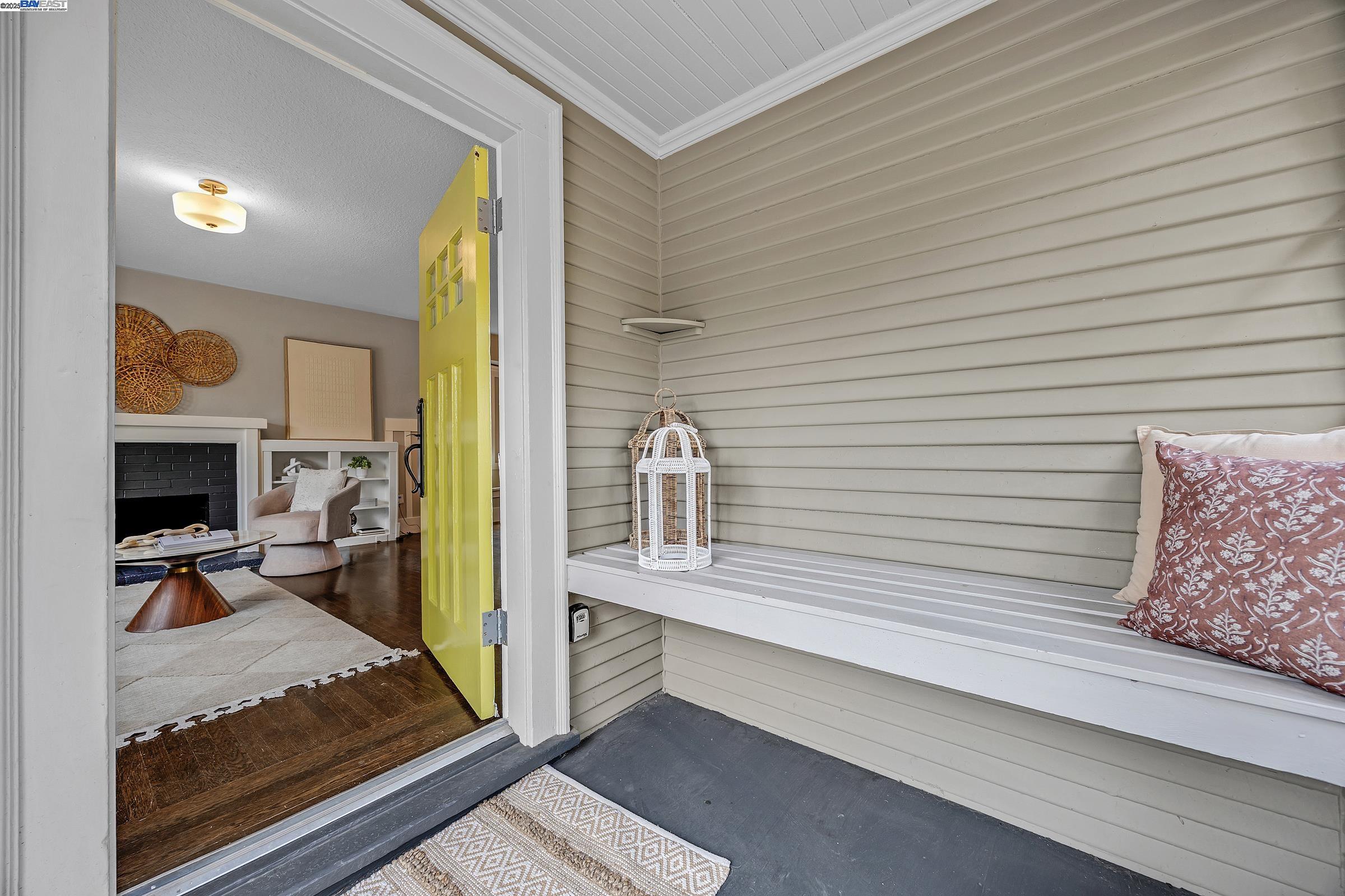 2230 Sacramento Street Berkeley, CA 94702 - Photo 3 of 31