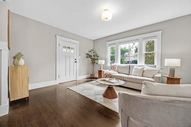 $1,090,000 | 2230 Sacramento Street, Berkeley, CA 94702