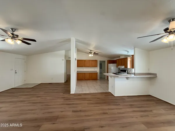 $90,000 | 13606 North 21st Place, Unit 19, Phoenix, AZ 85022