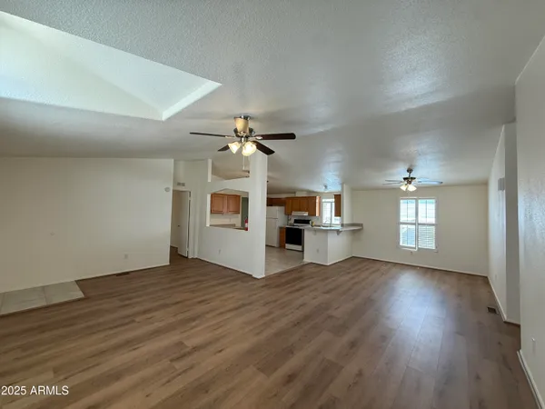 $90,000 | 13606 North 21st Place, Unit 19, Phoenix, AZ 85022