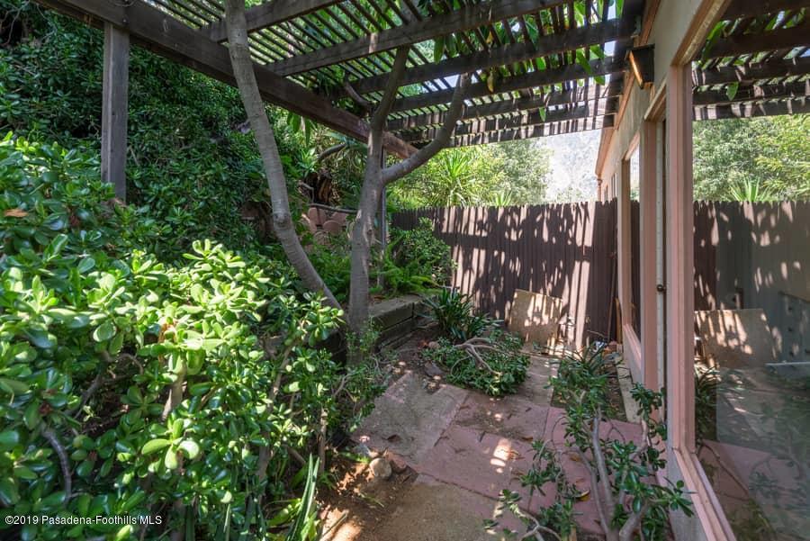 2107 Pinecrest Drive Altadena, CA 91001 - Photo 25 of 37