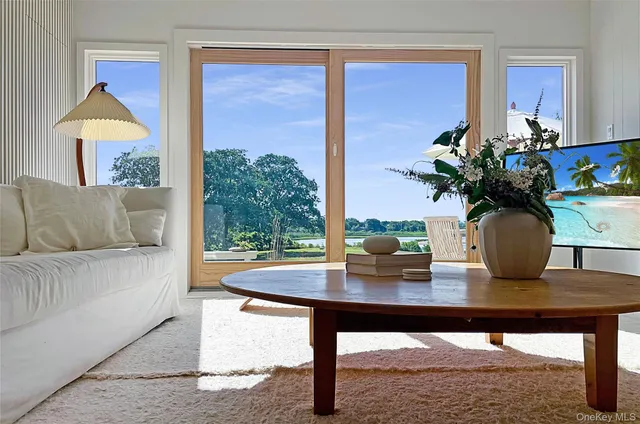 $3,175,000 | 13 Tarkettle Road, Shelter Island, NY 11964