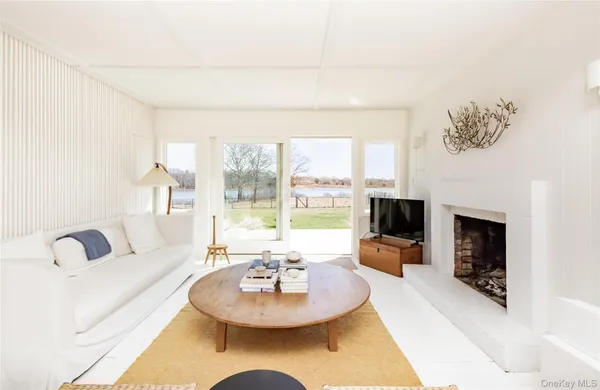 $2,999,000 | 13 Tarkettle Road, Shelter Island, NY 11964