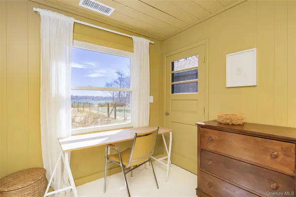 $2,999,000 | 13 Tarkettle Road, Shelter Island, NY 11964