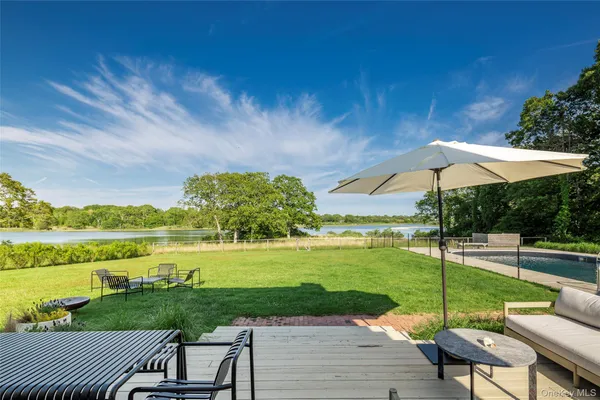 $2,999,000 | 13 Tarkettle Road, Shelter Island, NY 11964