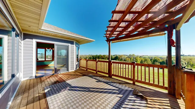 $669,000 | S3358 Hass Lane, Harmony, WI 54665