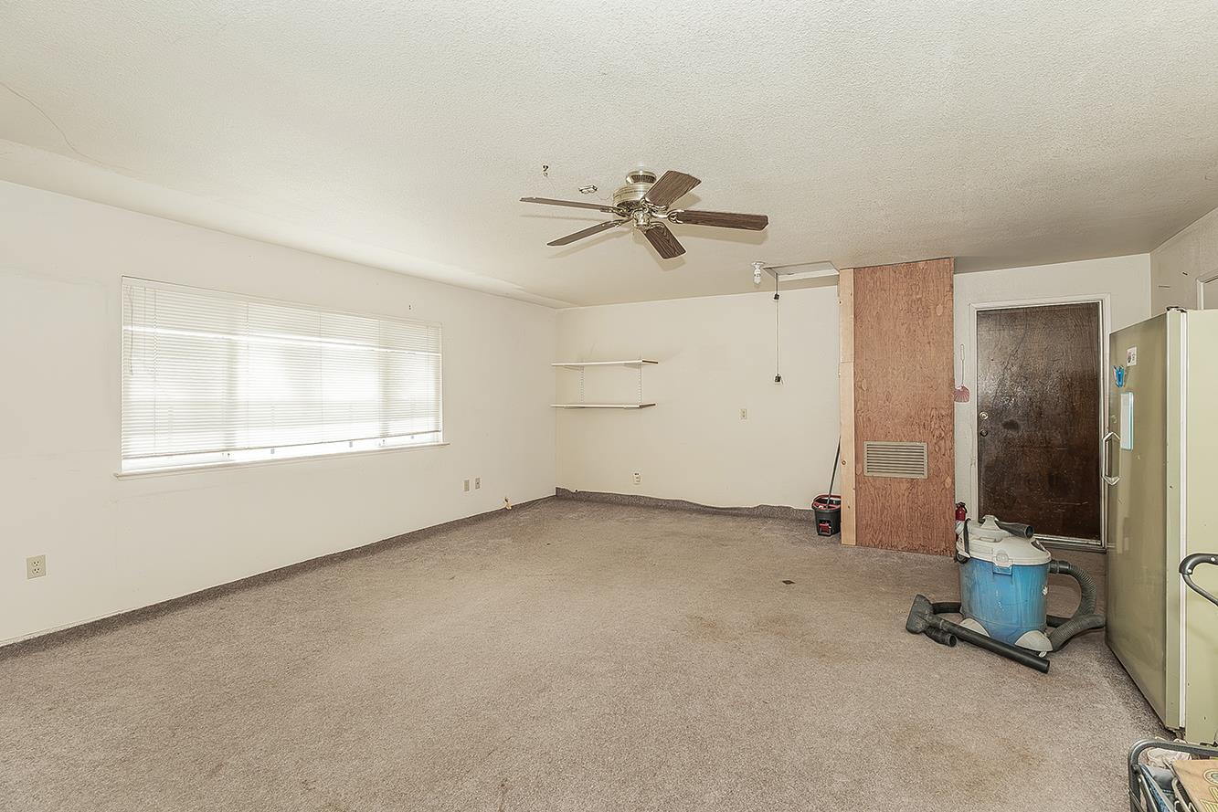 22085 Watts Valley Road Sanger, CA 93657 - Photo 30 of 98