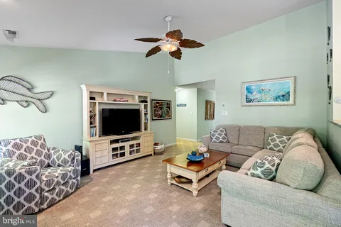 $425,000 | 33550 Suffolk Lane, Unit 76, Ocean View, DE 19970