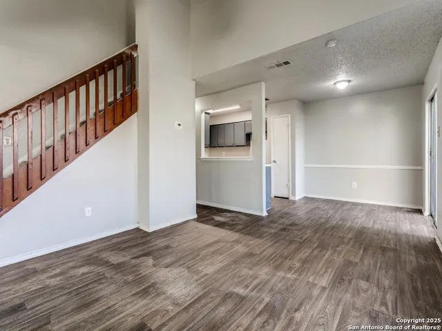 $480,000 | 7527 Oak Chase, San Antonio, TX 78239