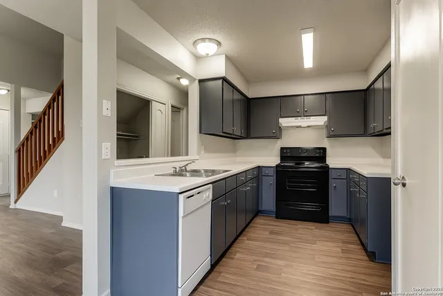 $480,000 | 7527 Oak Chase, San Antonio, TX 78239