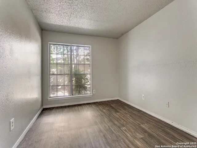 $480,000 | 7527 Oak Chase, San Antonio, TX 78239