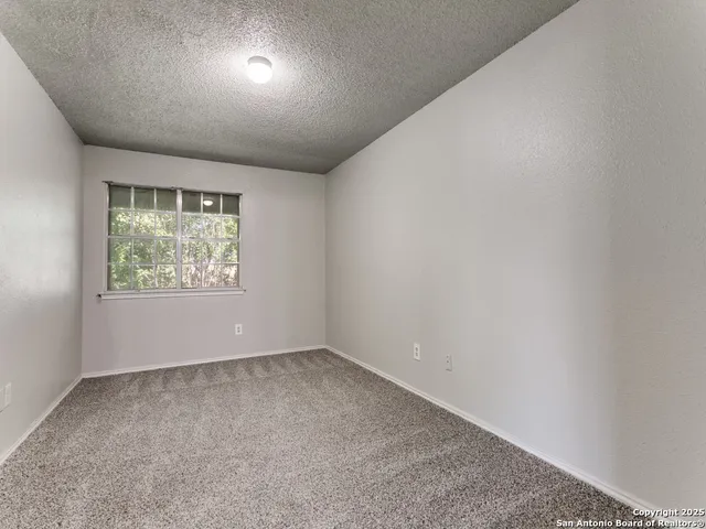 $480,000 | 7527 Oak Chase, San Antonio, TX 78239