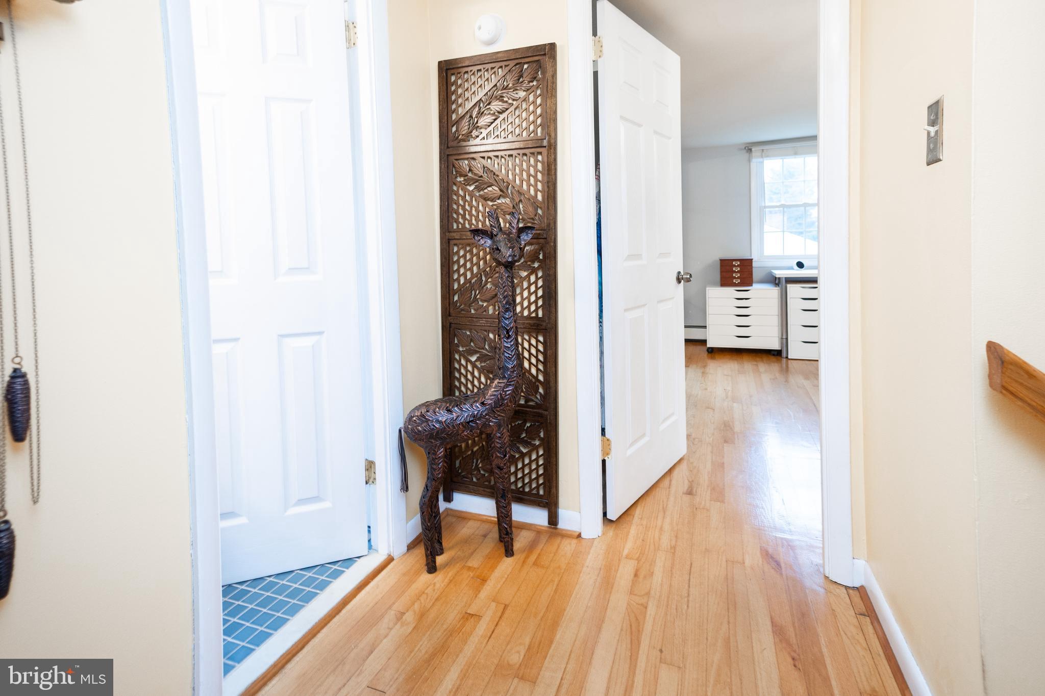 9941 Frederick Road Ellicott City, MD 21042 - Photo 25 of 50 2nd floor hallway