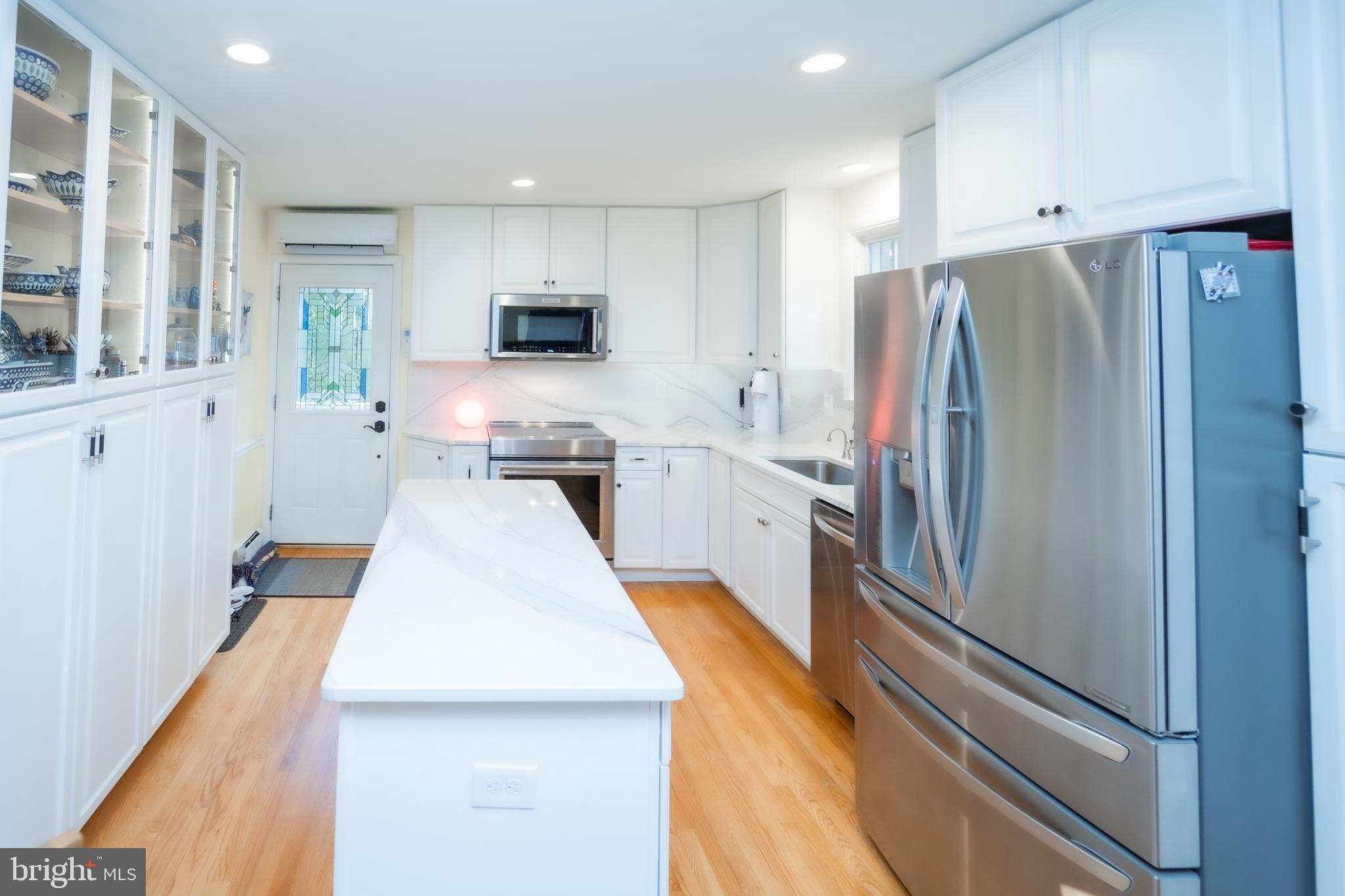 9941 Frederick Road Ellicott City, MD 21042 - Photo 5 of 50 Stainless steel appliances