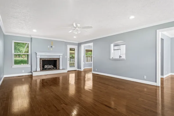 $2,400 | 710 Penn Court, Murfreesboro, TN 37128