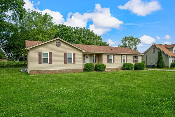 $2,400 | 710 Penn Court, Murfreesboro, TN 37128
