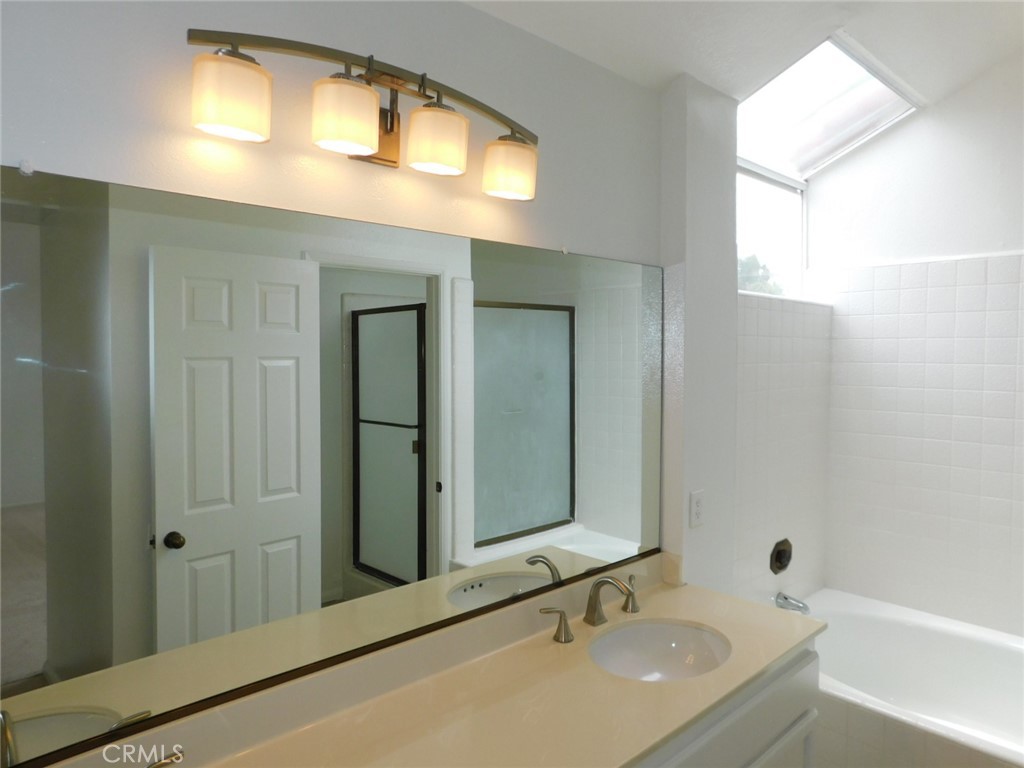 9 Corriente Irvine, CA 92614 - Photo 23 of 29