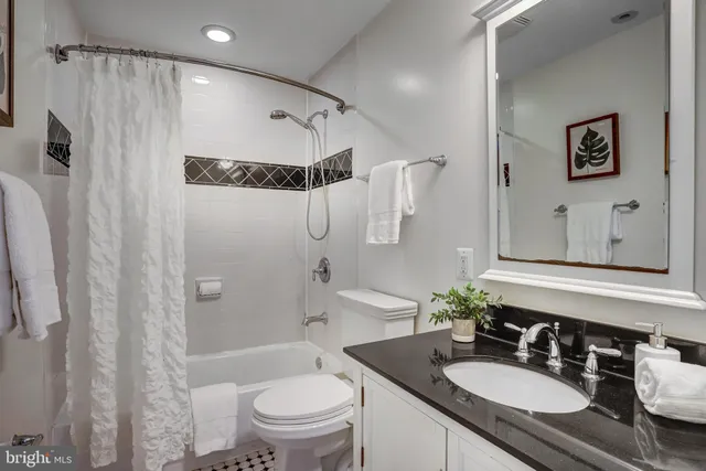 $849,900 | 15 Todd Place Northeast, Washington, DC 20002