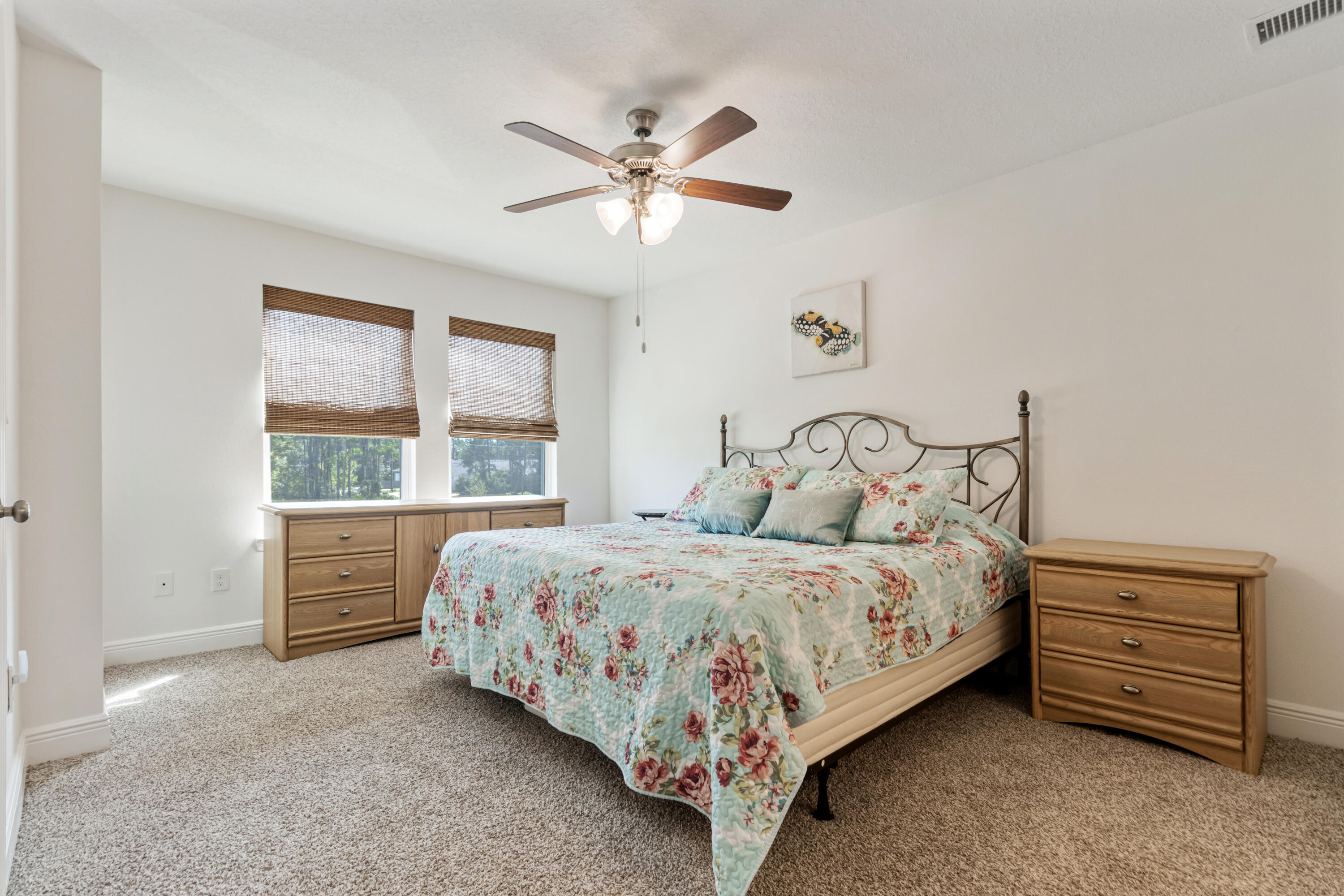 33 Sparrow Avenue Santa Rosa Beach, FL 32459 - Photo 11 of 27 Bright & inviting space.