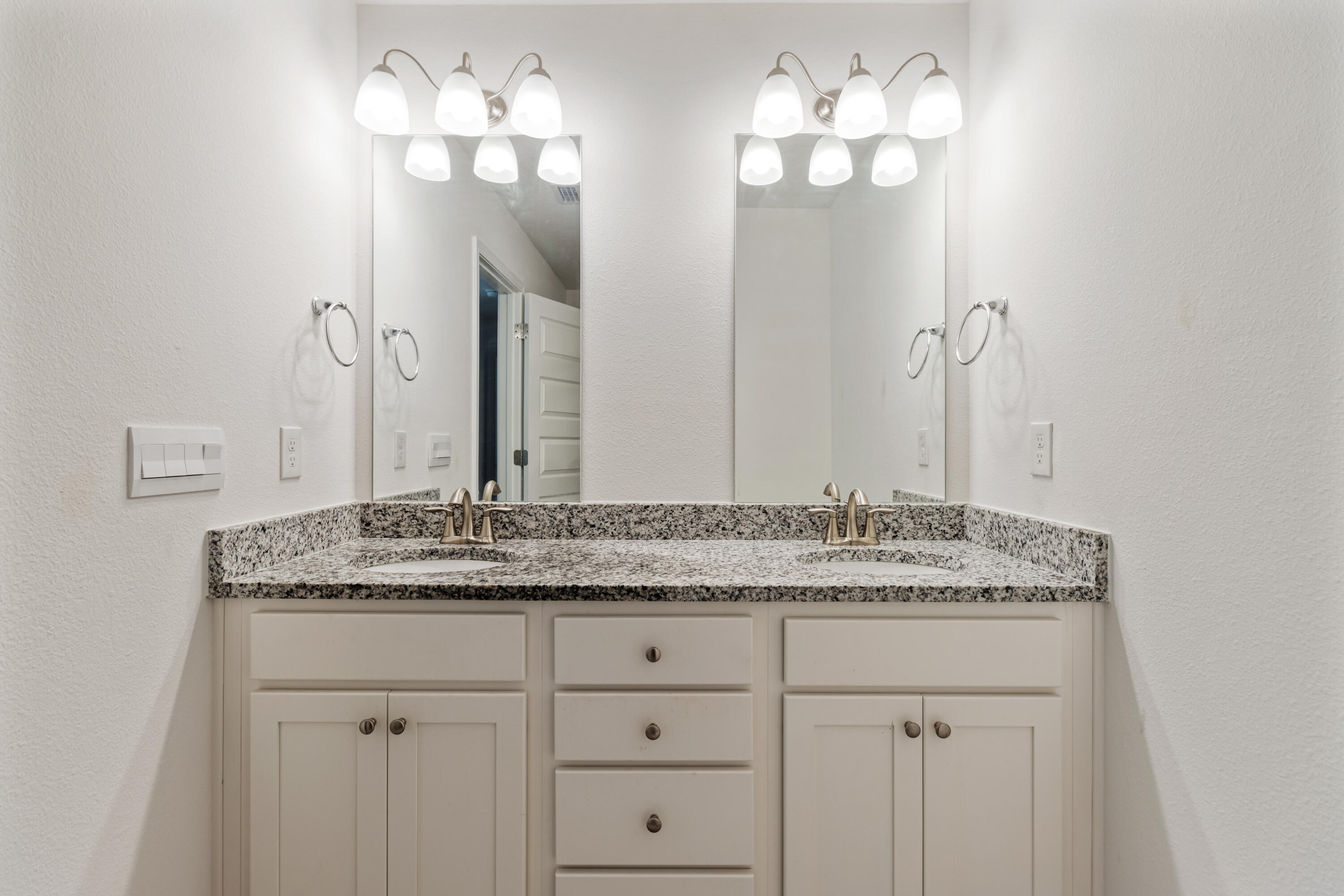 33 Sparrow Avenue Santa Rosa Beach, FL 32459 - Photo 14 of 27 Primary Bathroom