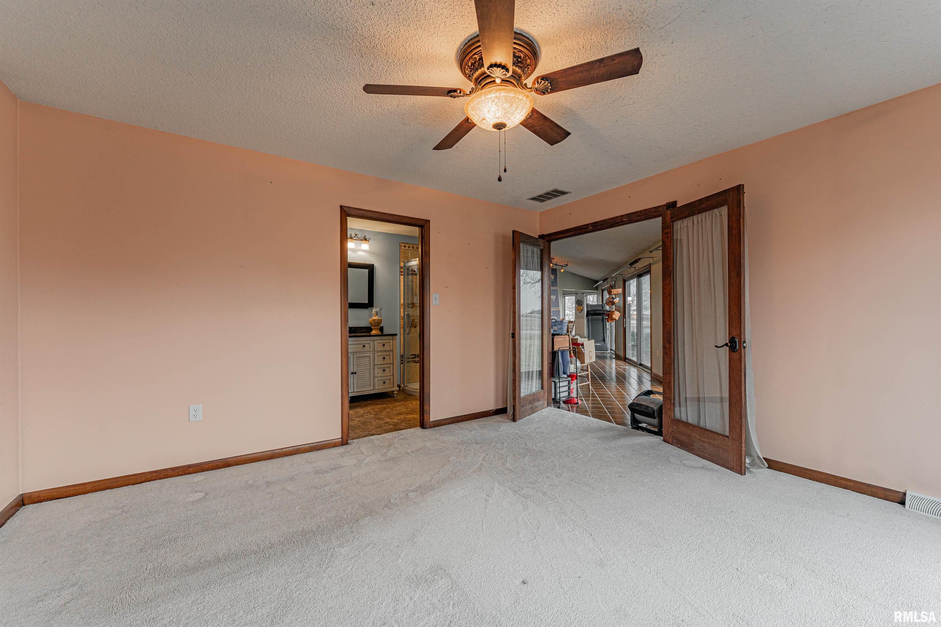 12 Pheasant Road Lincoln, IL 62656 - Photo 22 of 36