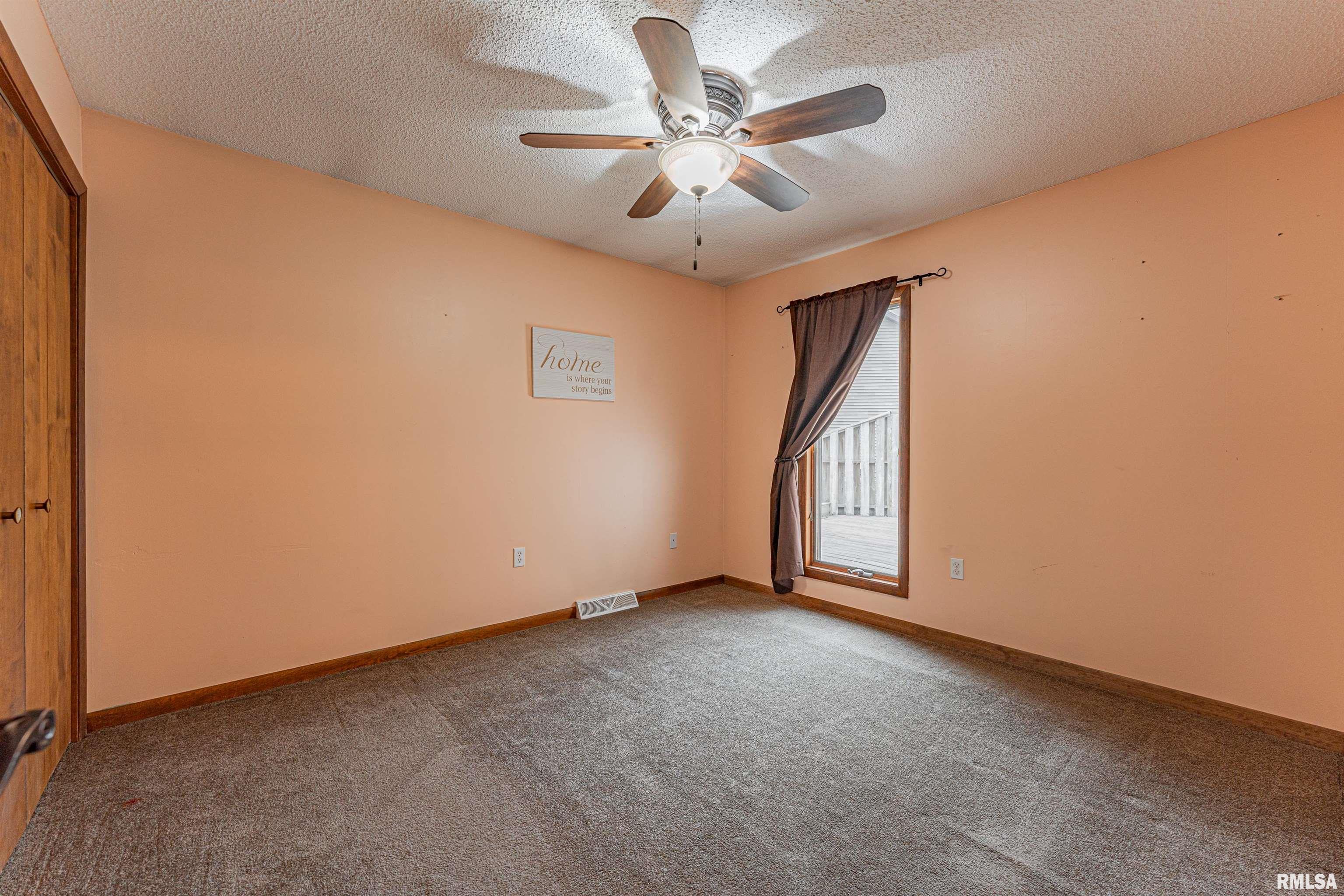 12 Pheasant Road Lincoln, IL 62656 - Photo 26 of 36