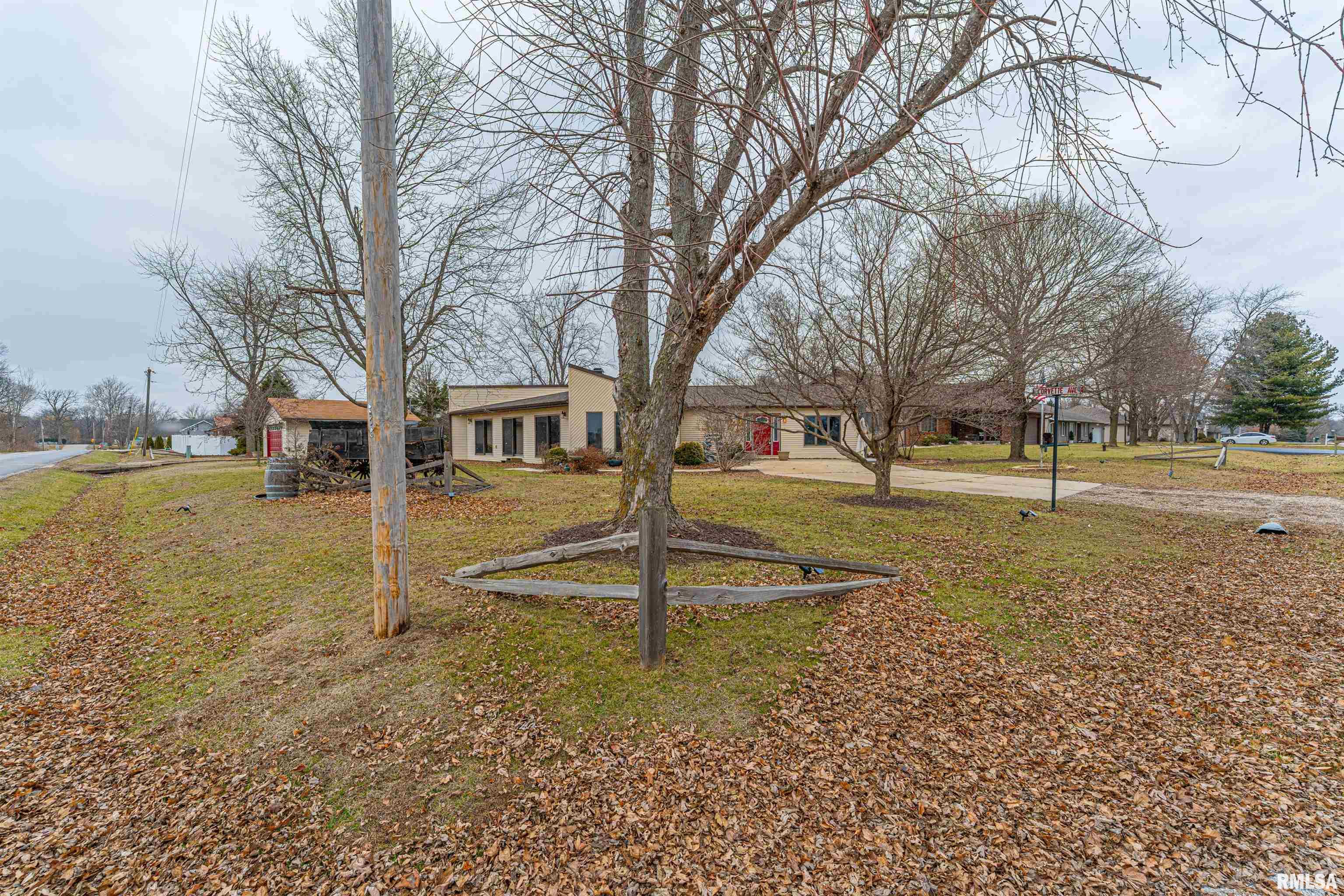 12 Pheasant Road Lincoln, IL 62656 - Photo 34 of 36