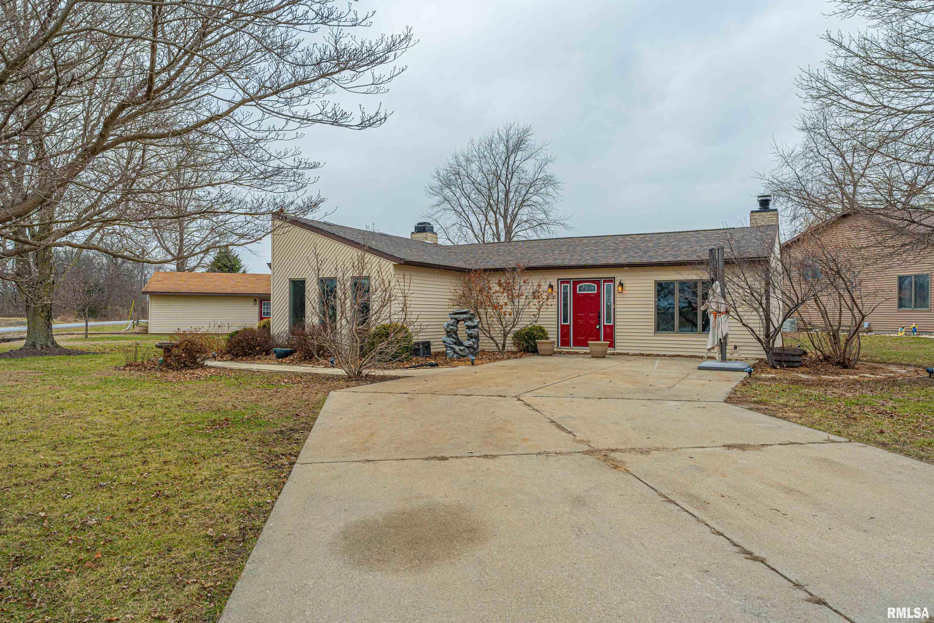 12 Pheasant Road Lincoln, IL 62656 - Photo 4 of 36