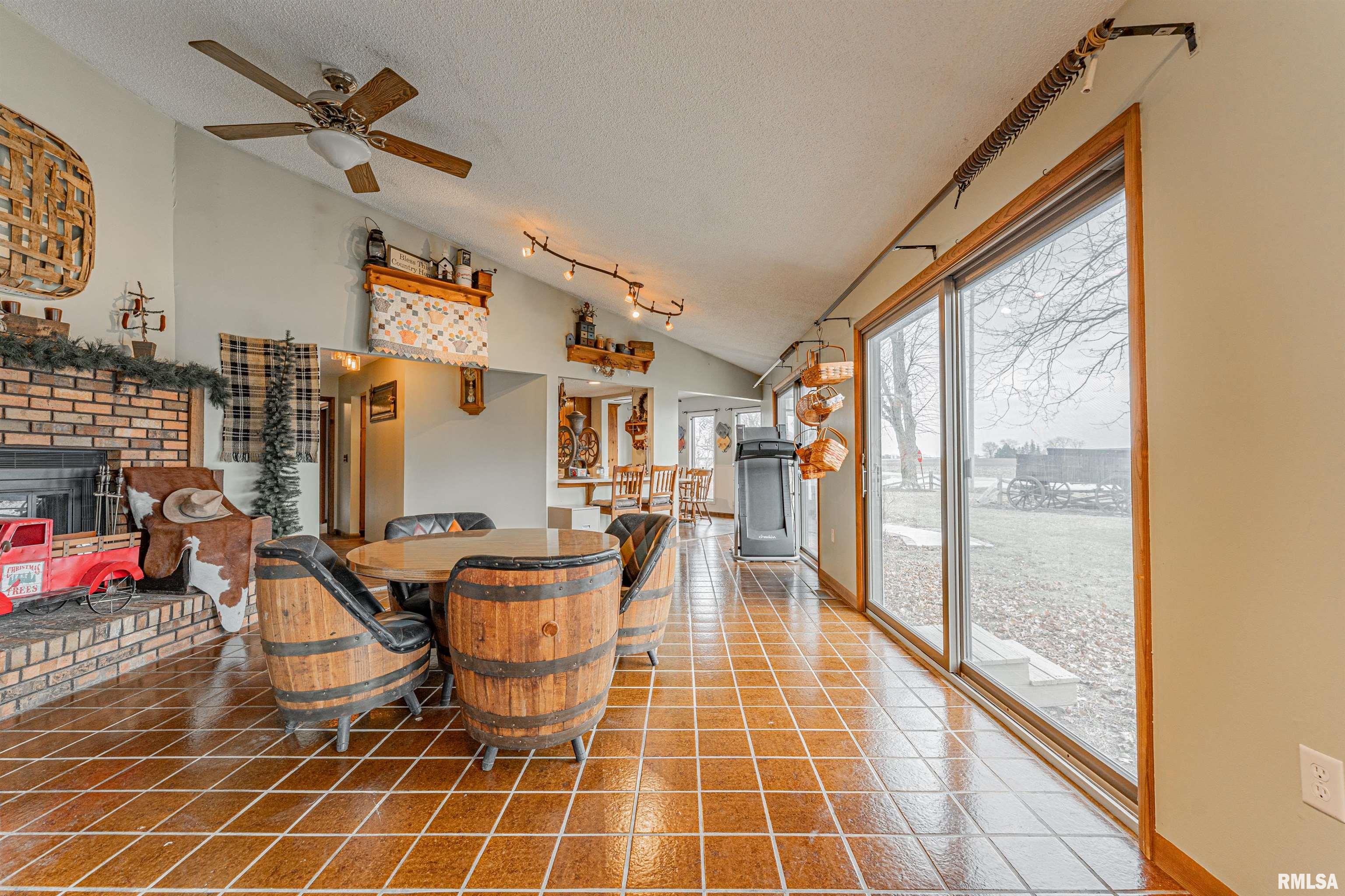 12 Pheasant Road Lincoln, IL 62656 - Photo 9 of 36