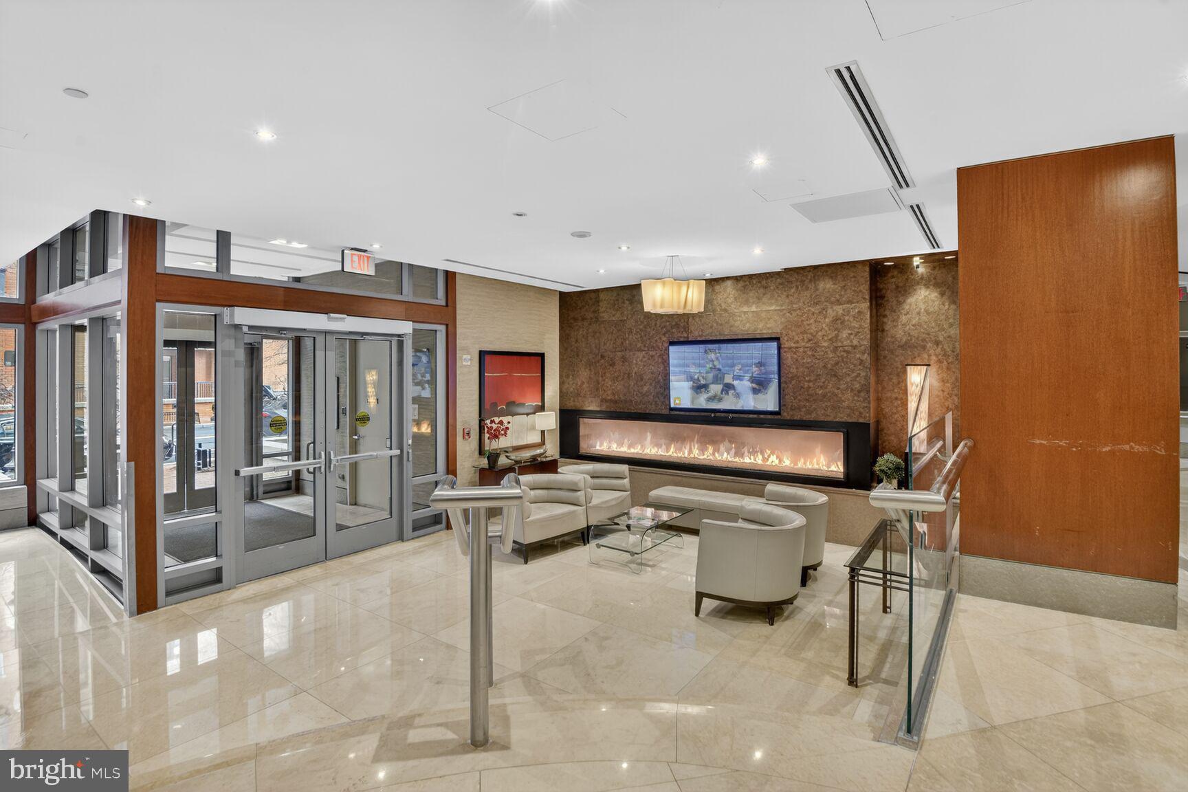 811 4th Street Northwest, Unit 503 Washington, DC 20001 - Photo 15 of 15 a gym hall with exercise machine