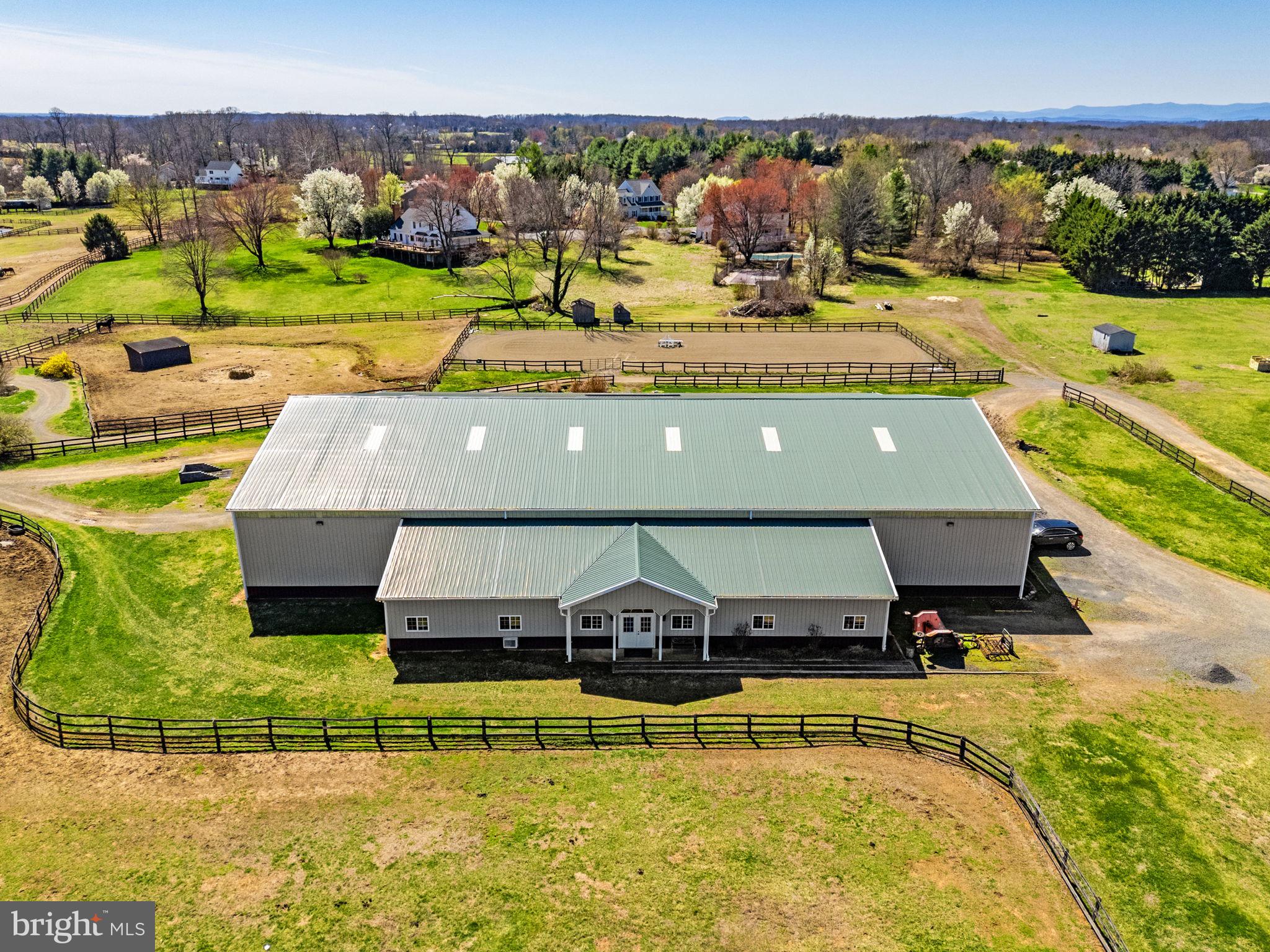 7453 Opal Road Warrenton, VA 20186 - Photo 3 of 53 Gallery Image 3