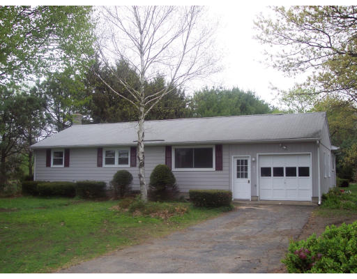 477 Country Club Road Greenfield, MA 01301 - Photo 1 of 19 Gallery Image 1