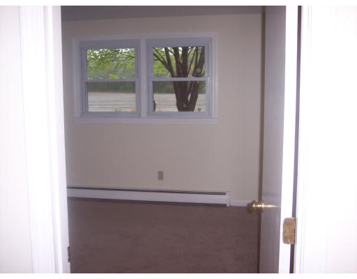 477 Country Club Road Greenfield, MA 01301 - Photo 13 of 19 Gallery Image 13
