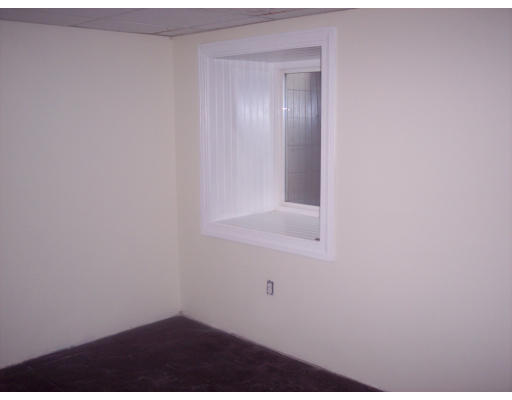 477 Country Club Road Greenfield, MA 01301 - Photo 18 of 19 Gallery Image 18