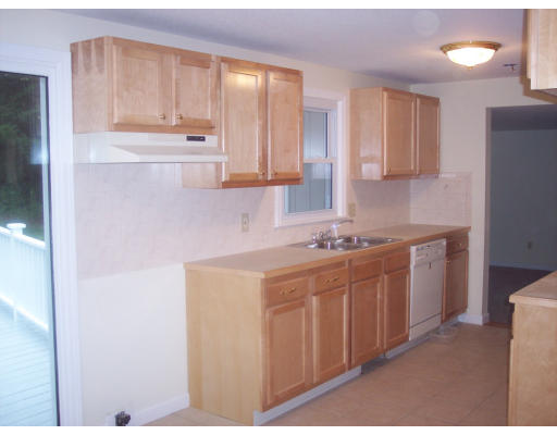 477 Country Club Road Greenfield, MA 01301 - Photo 4 of 19 Gallery Image 4