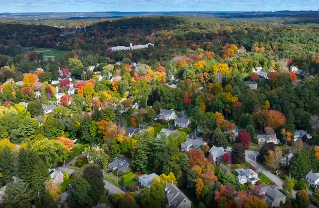 a view of a lake with a house